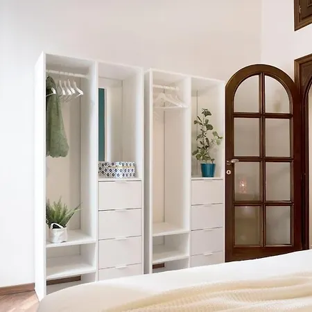 Vayadu' Arabesque Affittacamere Alassio